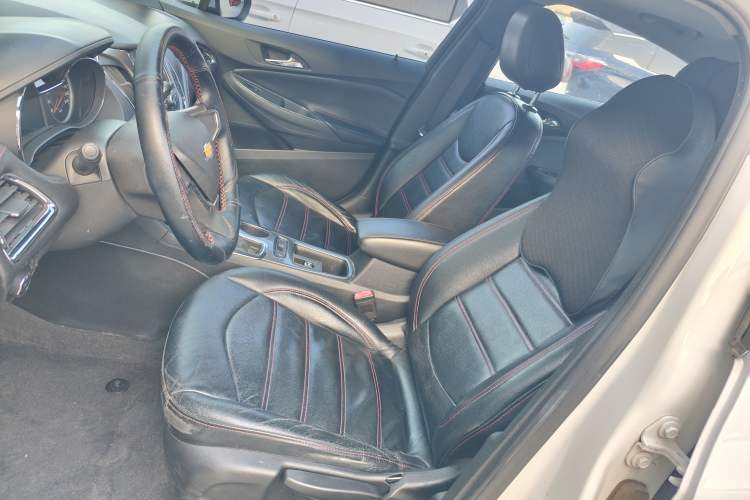 Used Chevrolet Cruze 2017 1.5L Automatic Pioneer Sunroof Edition