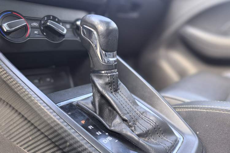 Used MG ZS 2018 1.5L Automatic Luxury Edition China V Standard