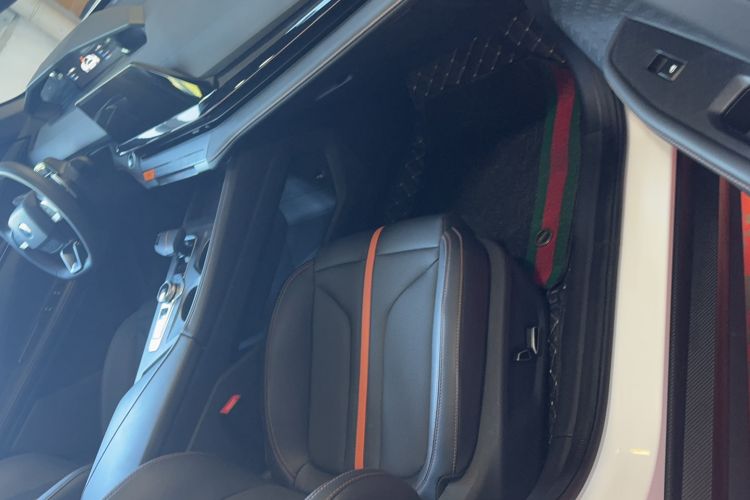 Used Changan UNI-V 2024 1.5T Prestige Edition
