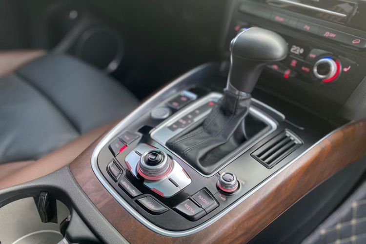 Used Audi Q5 2017 40 TFSI Comfort Model
