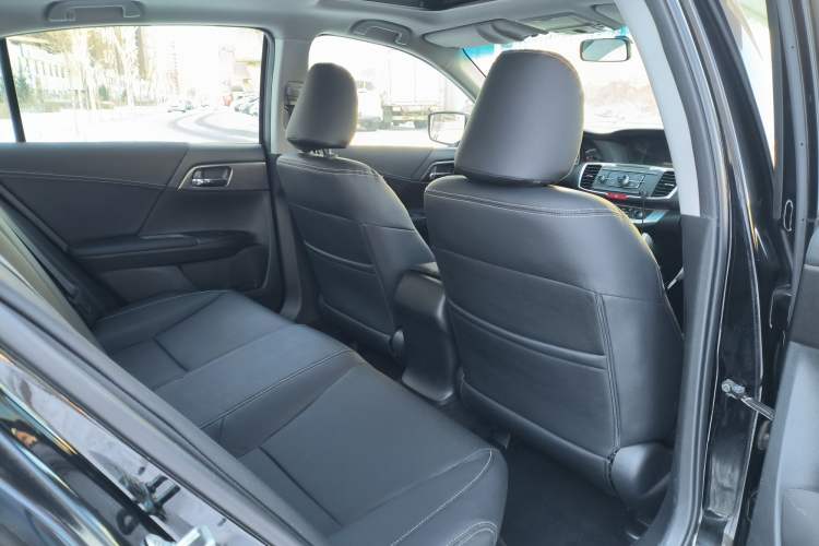 Used Honda Accord 2015 2.0L LX Comfort Edition
