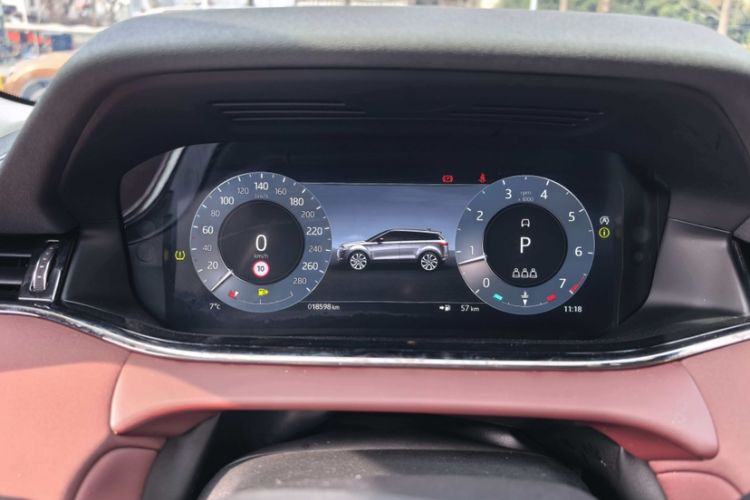 Used Land Rover Range Rover Evoque 2023 Aurora L 249 PS Luxury Edition
