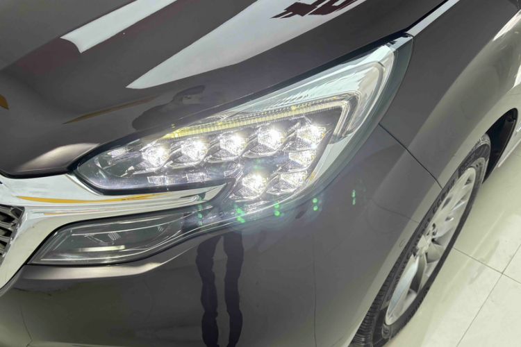 Used Buick GL8 2020 Avenir Avia Six-Seat Deluxe Edition
