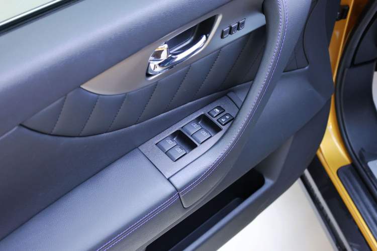 Used Infiniti QX70 2015 3.7L Shadow Edition
