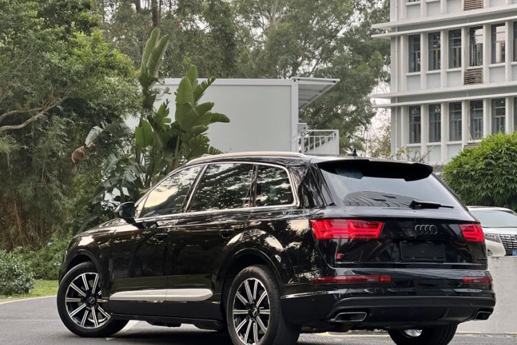 Used Audi Q7 2016 45 TFSI Technology Edition
