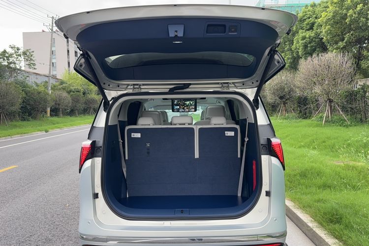 Used Buick GL8 New Energy 2024 Lu Zun Luxury Edition 7-Seater
