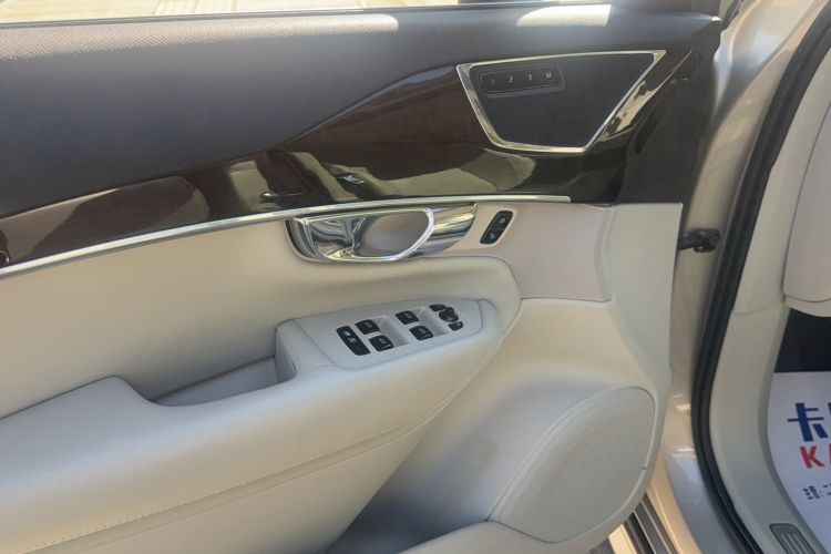 Used Volvo XC90 2015 T6 Zhiya Edition 7-seater
