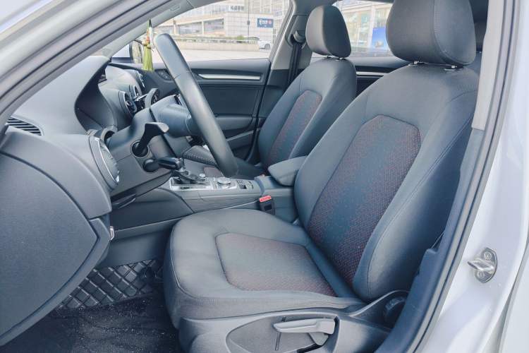 Used Audi A3 2020 Restyled Sportback 35 TFSI Entry-Level China VI Emission Standard
