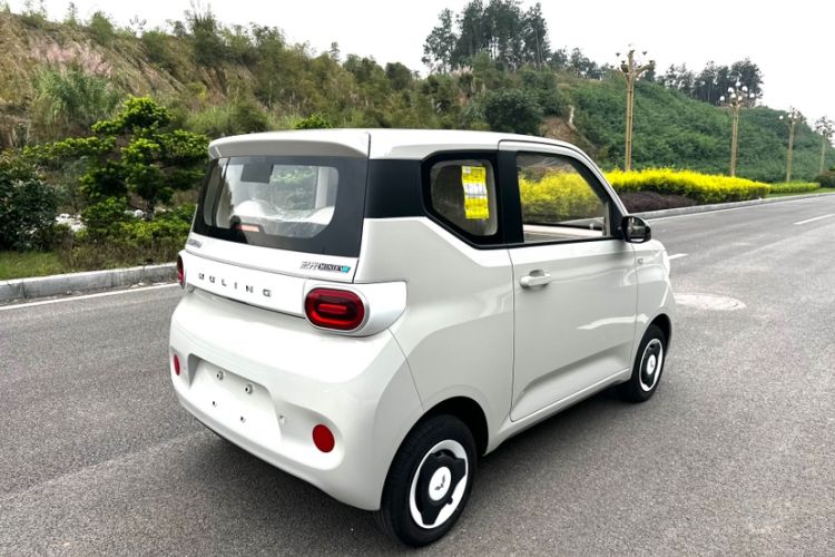 Used Wuling Hongguang MINIEV 2024 3rd Generation 215km Youth Edition
