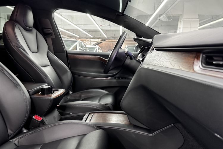 Used Tesla Model X 2019 Long-Range Version
