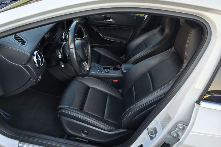 Used Mercedes-Benz GLA 2017 GLA 220 4MATIC Fashion Model