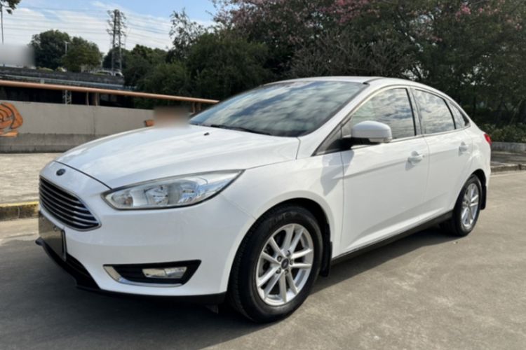 Used Ford Focus 2017 Sedan 1.6L Manual Fashion Edition Smart Drive Version

