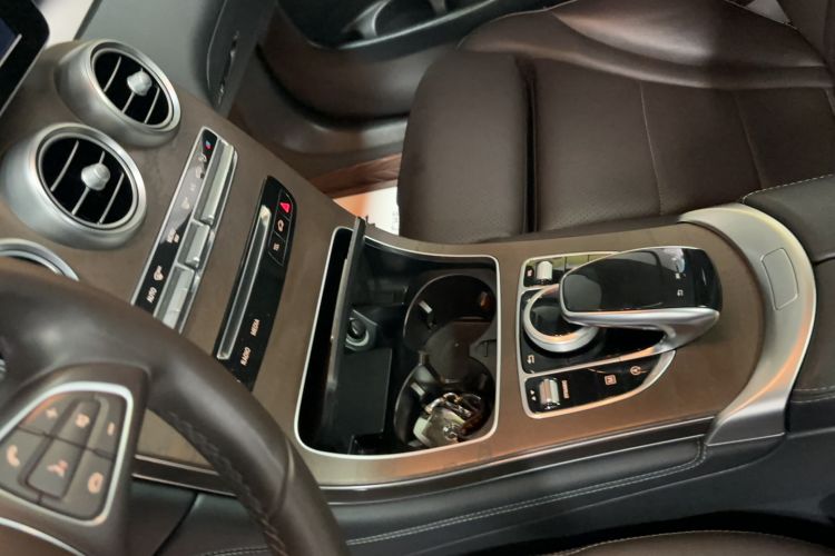 Used Mercedes-Benz GLC 2018 Refreshed GLC 300 4MATIC Dynamic Edition
