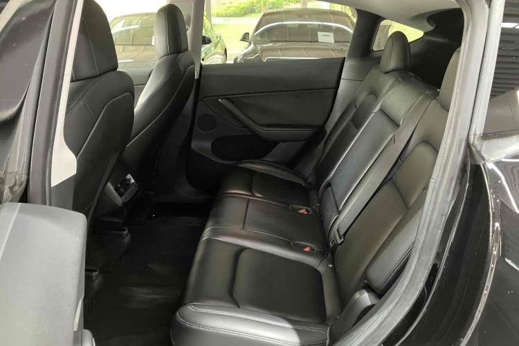 Used Tesla Model Y 2022 Rear-Wheel-Drive Version
