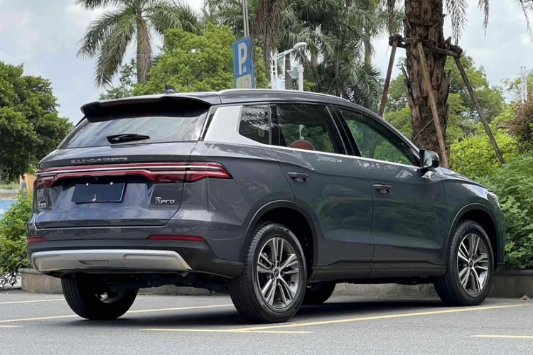 Used BYD Song Pro 2019 1.5T Automatic Prestige Model
