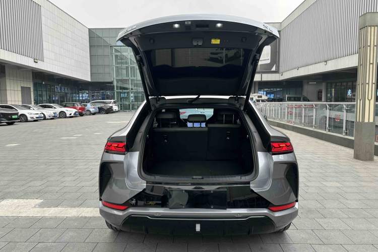 Used BYD Song L EV 2025 Intelligent Driving Version 662 km LiDAR Excellence Edition