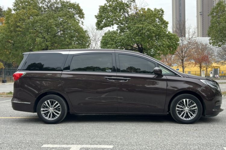 Used Buick GL8 2017 ES 28T Luxury Model China V Standard