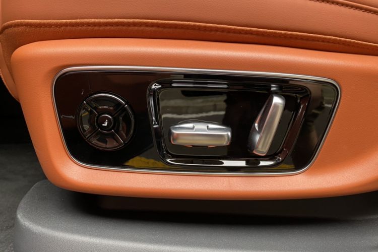 Used Li Auto L9 2025 Pro Smart Refresh Edition
