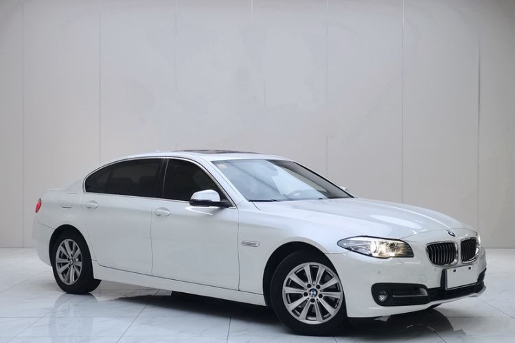Used BMW 5 Series 2014 520Li Elegant Model

