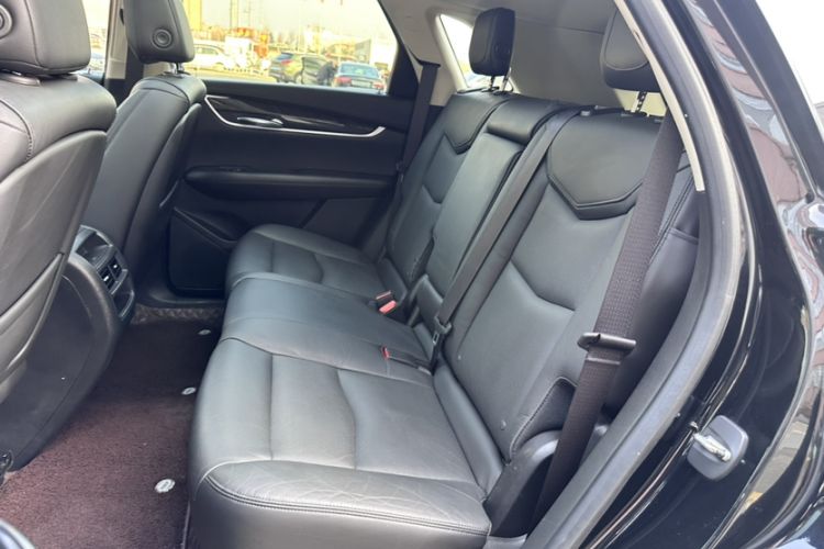 Used Cadillac XT5 2017 Anniversary Edition 25T Luxury Model
