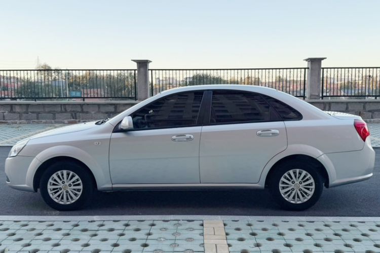 Used Buick Excelle 2015 1.5L Automatic Classic Model
