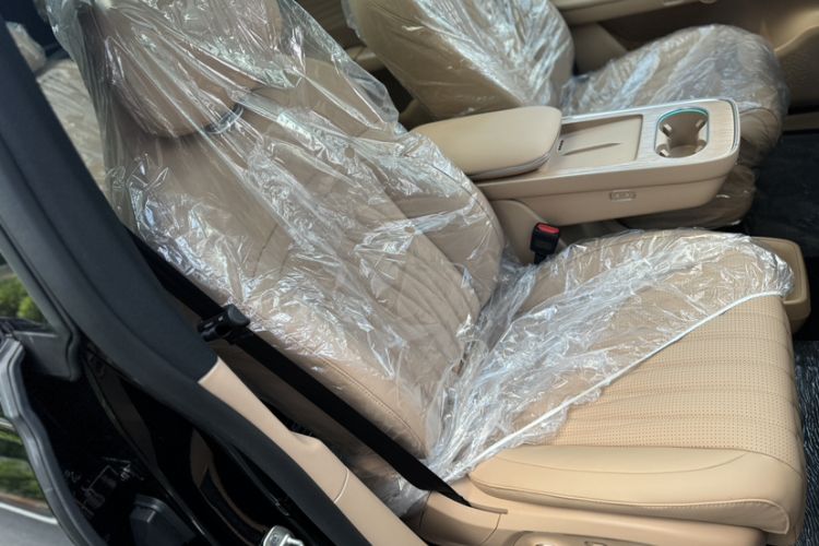 Used  Star Era ET 2025 Range-Extended 240 Pro All-Wheel Drive High-Speed Driver Assistance
