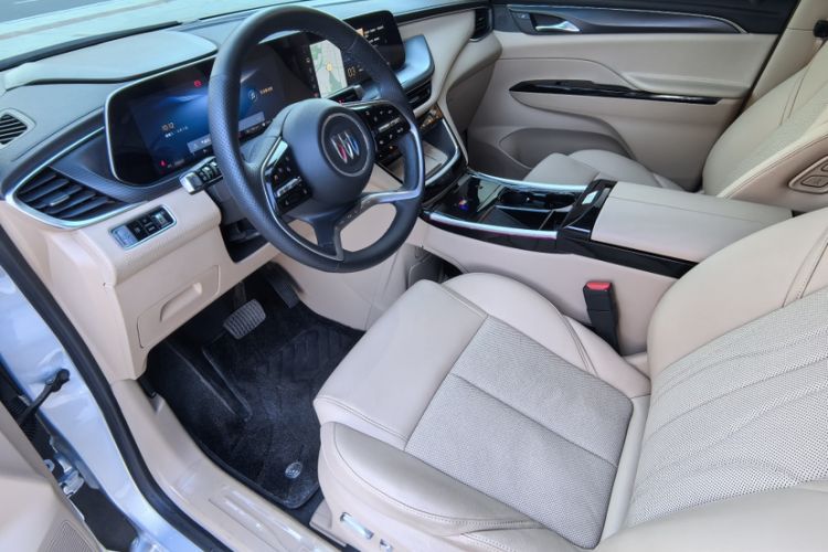 Used Buick GL8 New Energy 2025 Lu Shang Luxury Edition 7-Seater
