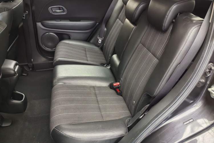 Used Honda Vezel 2015 1.8L CVT 2WD Luxury Model