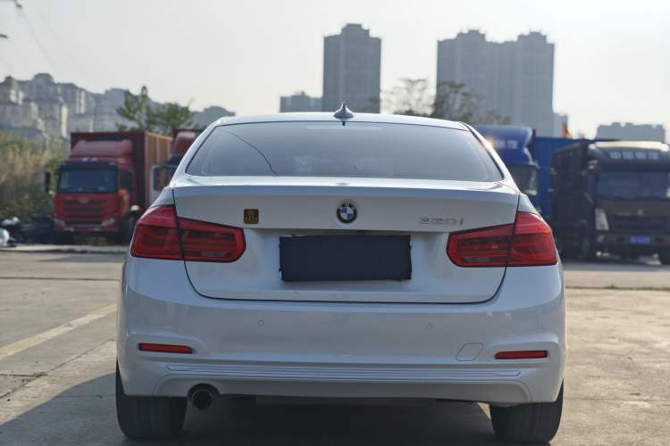 Used BMW 3 Series 2016 320i Fashion Model
