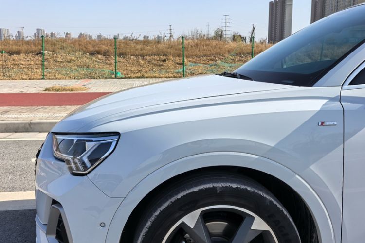 Used Audi Q3 2021 35 TFSI Fashion Dynamic Model
