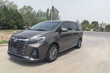 Used Buick GL8 2023 Land Executive Class Comfort Model