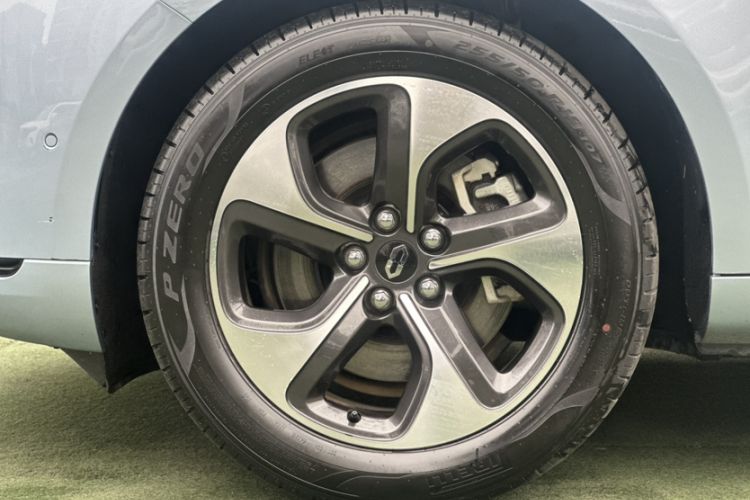 Used Hima AITO M5 2023 Extended-Range Rear-Drive Standard Version
