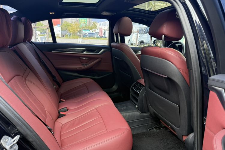 Used BMW 5 Series 2019 530Li Leading Model M Sport Package
