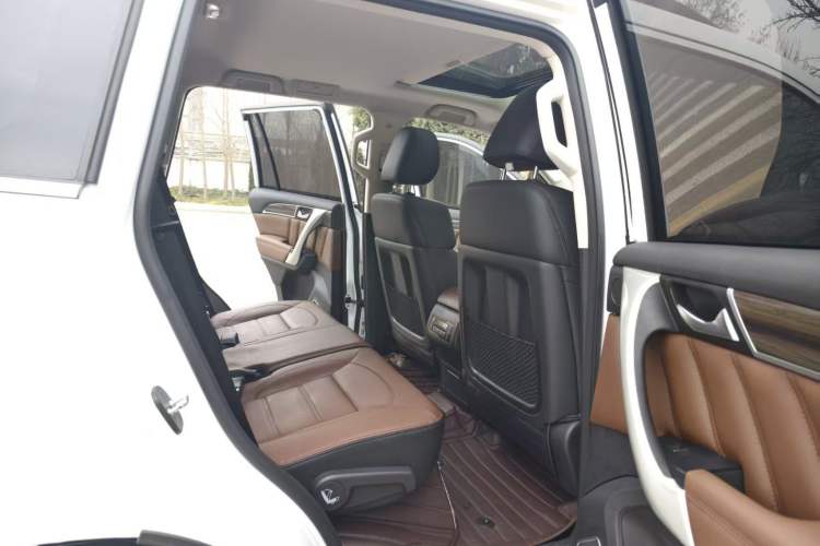 Used Haval H9 2017 2.0T Gasoline 4x4 Comfort Edition 5 Seats