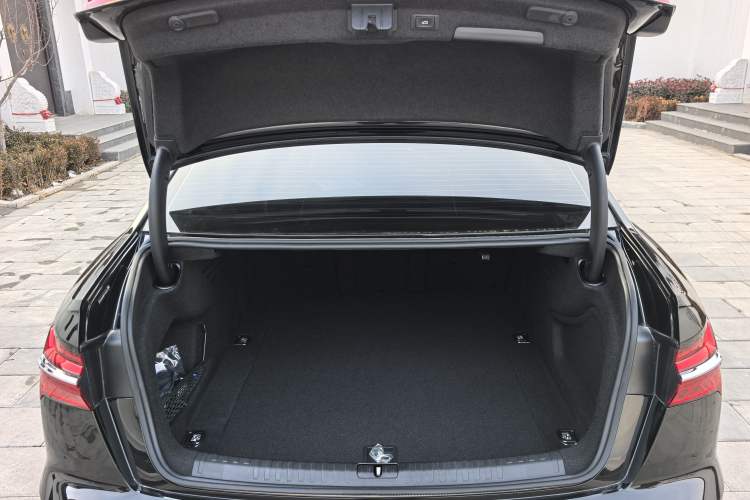 Used Audi A6L 2024 40 TFSI Luxury Dynamic Edition