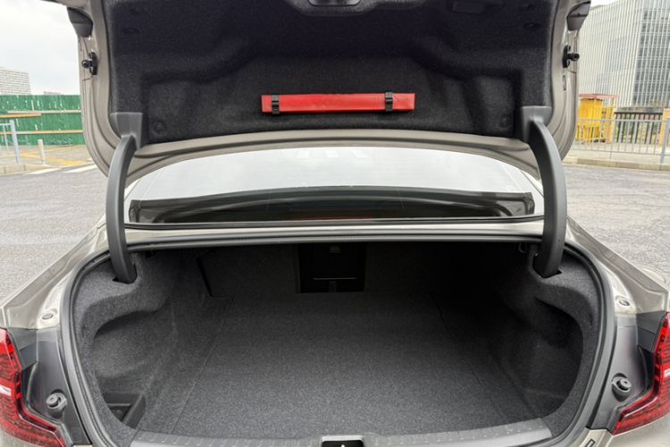 Used Volvo S60 2020 T4 Zhiyi Luxury Edition
