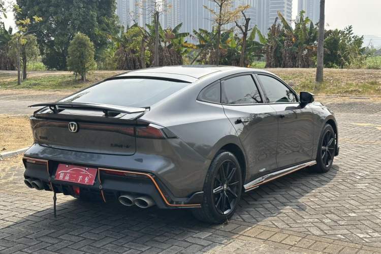 Used Changan UNI-V 2023 2.0T Leading-Speed Edition
