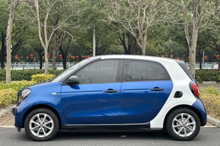 Used  forfour 2018 1.0L 52 kW Dynamic Edition