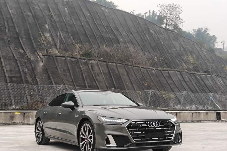 Used Audi A7L 2024 45TFSI quattro S-line Visionary Edition Flow Crystal Package