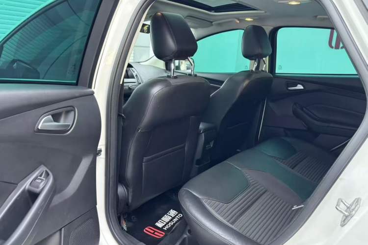 Used Ford Focus 2018 Hatchback Classic EcoBoost 180 Automatic Elite Model
