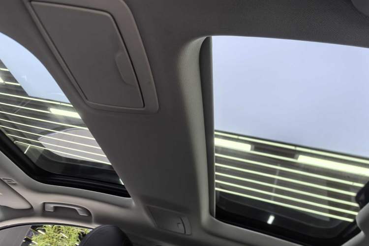 Used BMW 5 Series 2019 530Li Leading Model Luxury Package