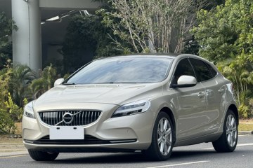 Used Volvo V40 2018 T3 Zhiya Edition