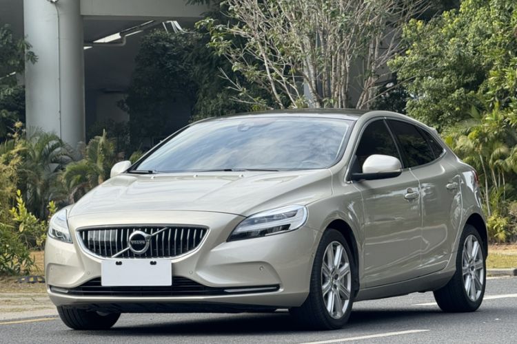 Used Volvo V40 2018 T3 Zhiya Edition