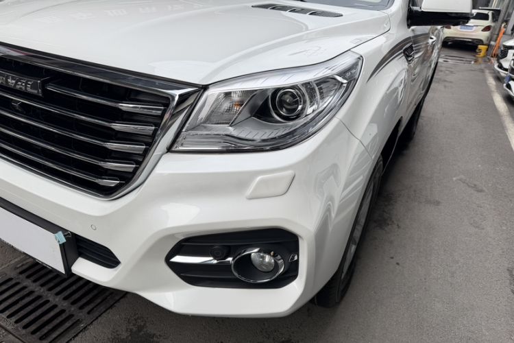 Used Haval H9 2017 2.0T Gasoline 4x4 Prestige Model 7 Seats
