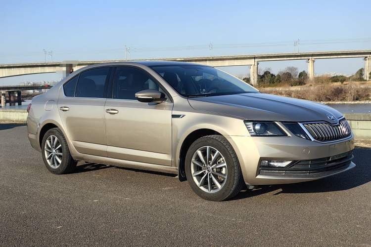 Used Skoda Octavia 2019 1.5L Automatic Comfort Edition
