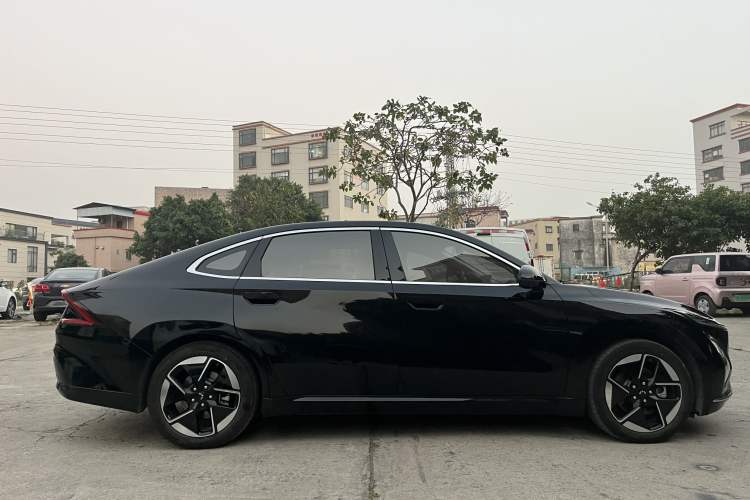 Used Wuling Xingguang 2024 Co-Creation Edition 510 Advanced Model
