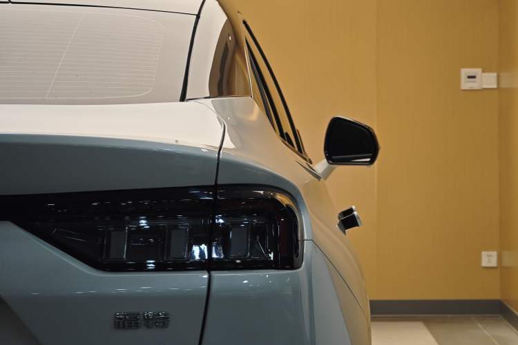 Used Ford Mondeo 2023 EcoBoost 245 Ultimate Model