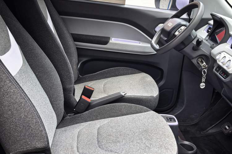 Used Chery QQ Ice Cream 2022 120km Conical Shape Lithium Iron Phosphate
