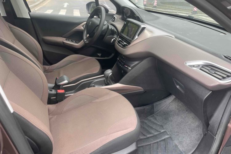 Used Peugeot 2008 2014 1.6L Automatic Fashion Edition