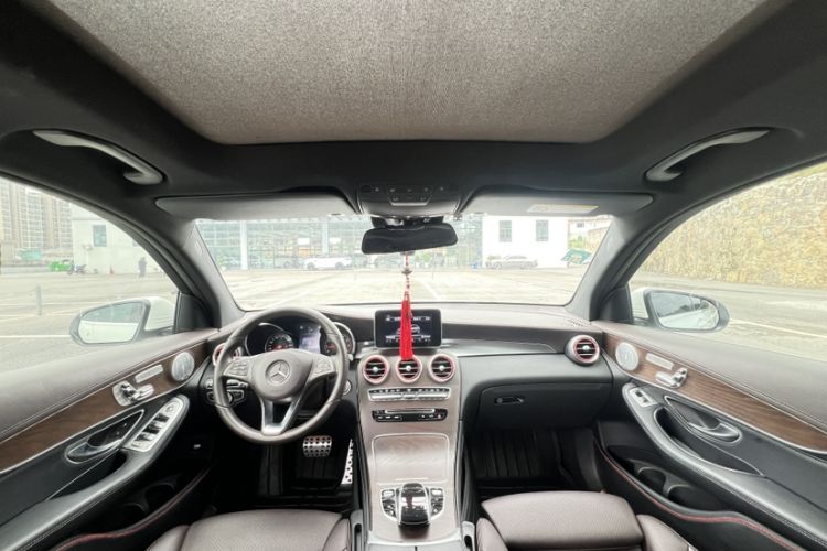 Used Mercedes-Benz GLC 2016 GLC 300 4MATIC Dynamic Model